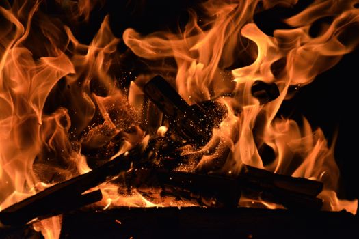 Brand in Viral: rook, afsluitingen en onderzoek naar oorzaak