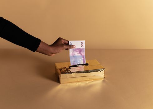 Ouders en grootouders bespreken belastingvrij schenken in 2026 aan kinderen en kleinkinderen aan de keukentafel
