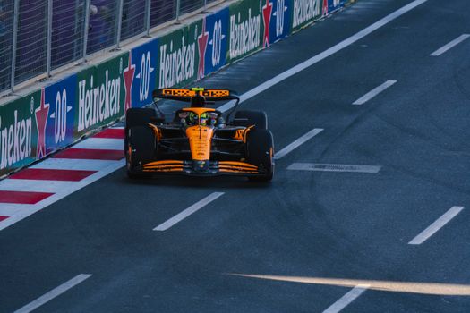 f1-nieuws laatste formule 1 en max verstappen nieuws racingnews365 met Formule 1-auto op de startgrid